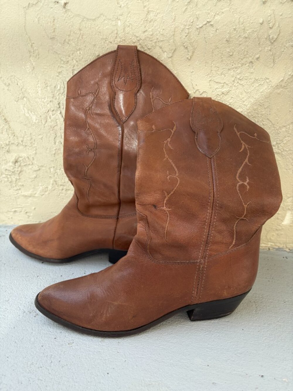 Laredo size 9 womens brown cowboy boots